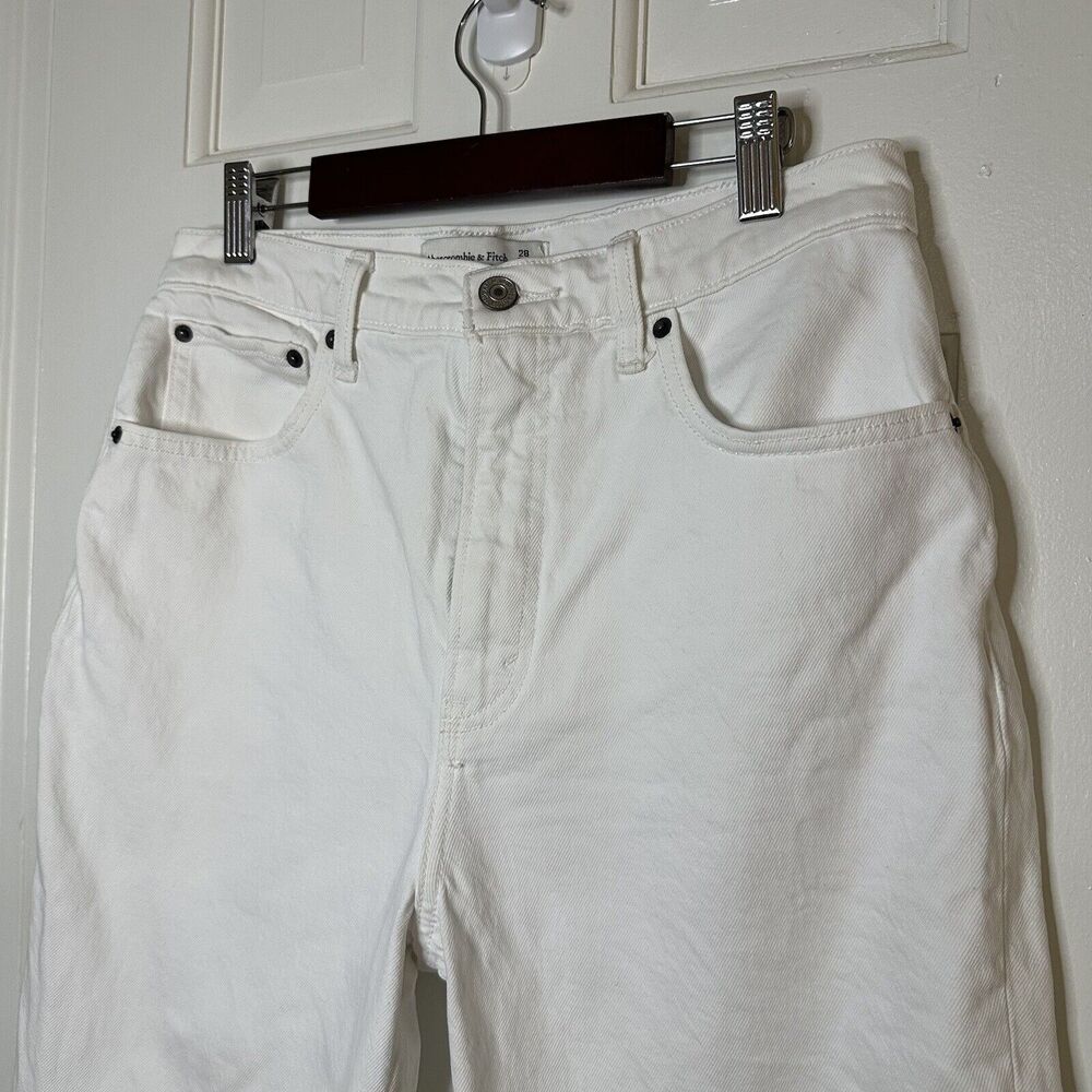ABERCROMBIE Ultra High Rise Kick Flare Crop Jeans in White Denim Size 28 / 6 - Picture 3 of 8